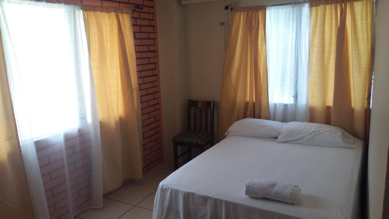 Hotel Casa Marina Ла-Сейба Екстер'єр фото