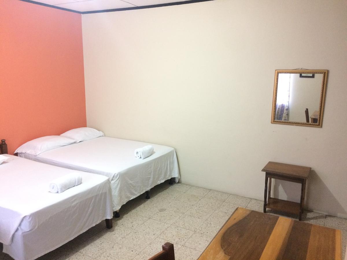 Hotel Casa Marina Ла-Сейба Екстер'єр фото